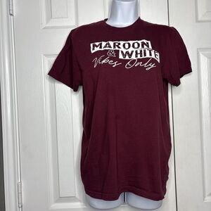 Gildan Softstyle Maroon Graphic T Shirt Size Small Vibes Only Casual Tee